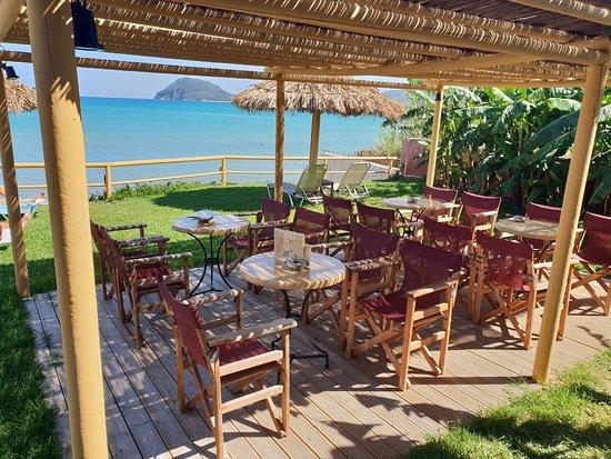 Ifalos Beach Bar