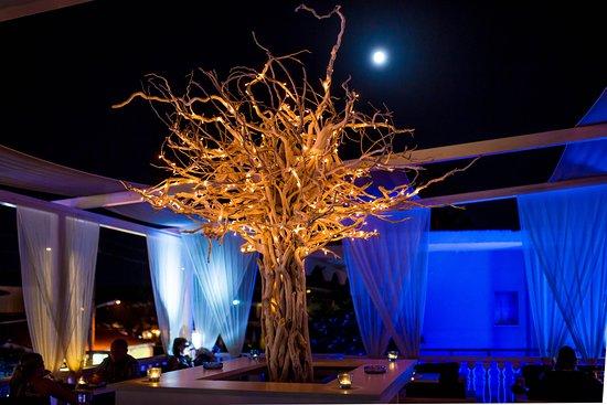Sea Breeze Roof Cocktail Bar